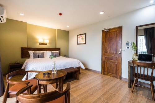 Olive Tree Hotel