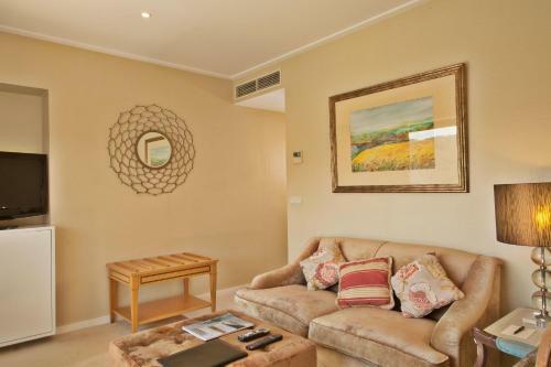 Hostal Estalagem Lago Azul