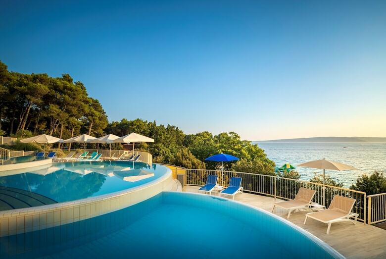 Valamar Koralj Hotel
