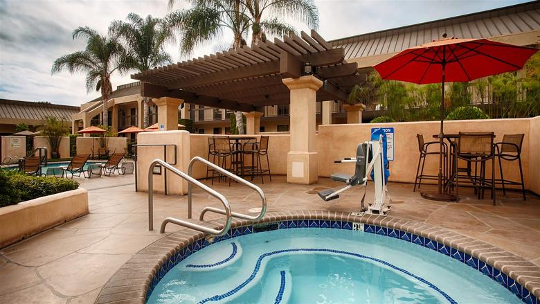 Hotel Best Western Plus South Coast Inn