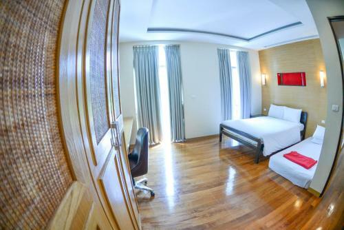 Tamnak Beach House