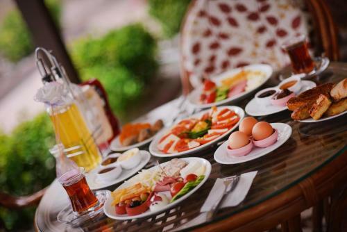 Uluhan Hotel