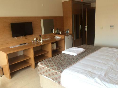 Umur Hotel