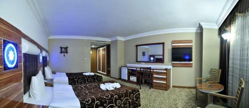 Demosan Hotel