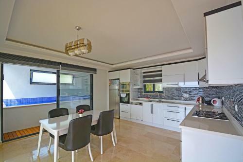 Private Villa Loya