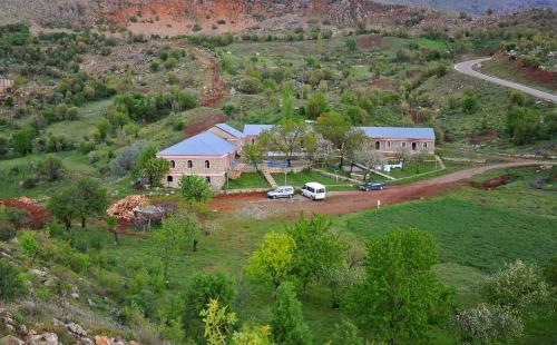 Nemrut Kervansaray Hotel