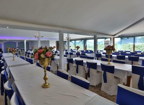 Grand Ayzek Hotel