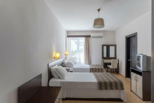 Troas Beach Hotel