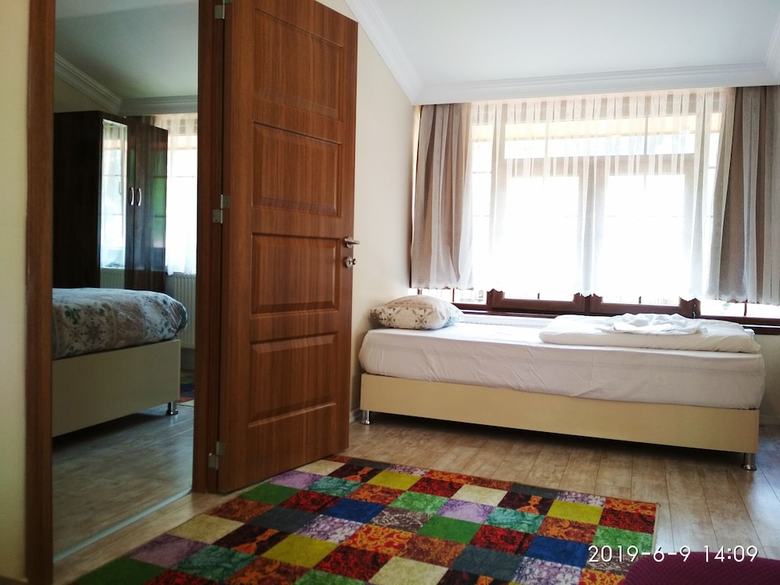 Hostal Cennet Motel