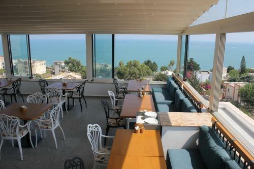 Port Marina Hotel