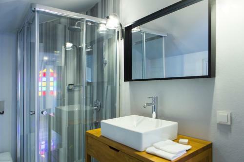 Hotel Serguzest Otel