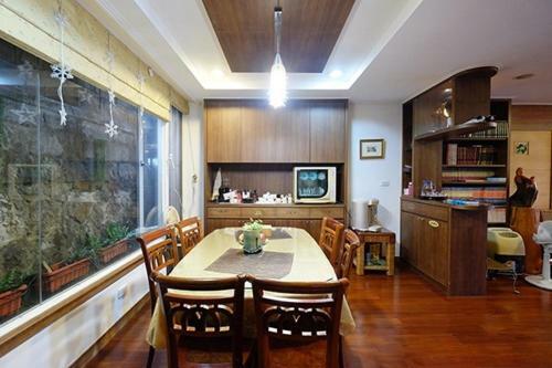 Hostal Wensing House