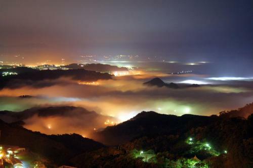 Jiufen Happyland B&B