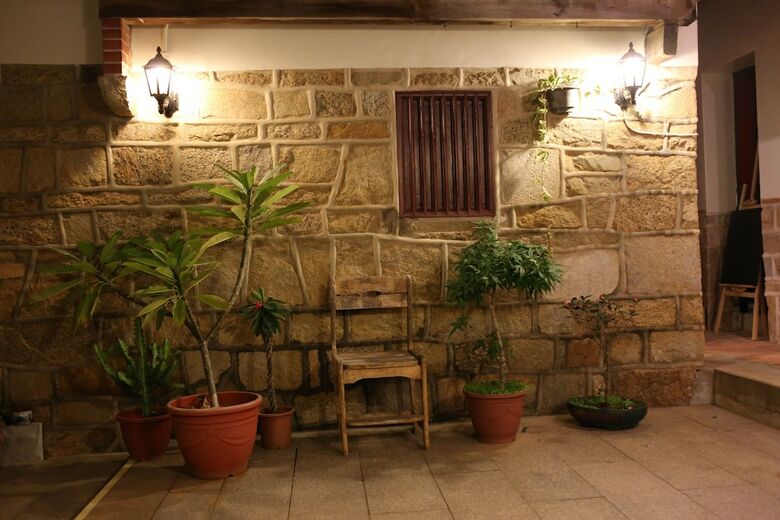 Bed & Breakfast Live Guest House