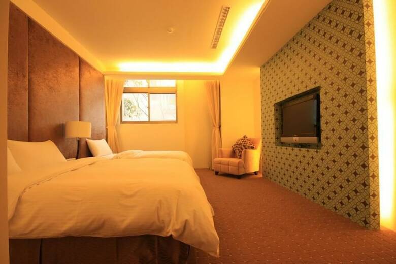 Mountain Fish Water Hotel