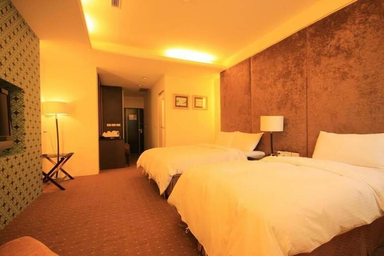 Mountain Fish Water Hotel