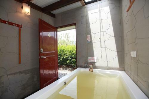 Bed & Breakfast Ruisui Huang's Hotspring