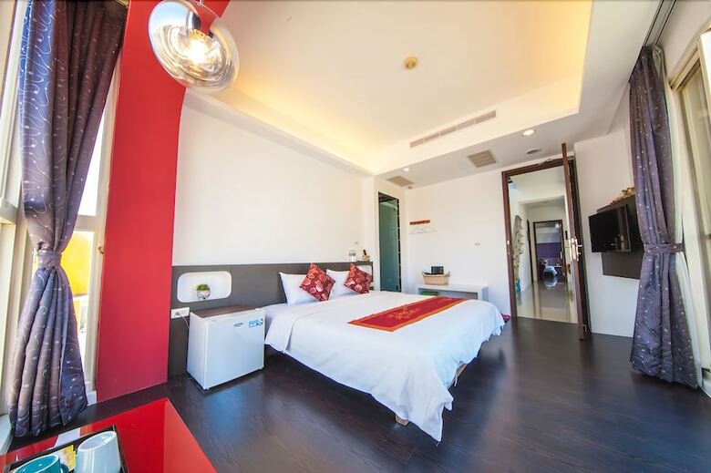 Hostal Hi One One