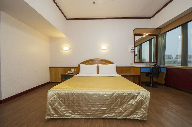 Diamond Hotel