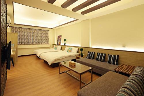 Happiness Yes Hostel