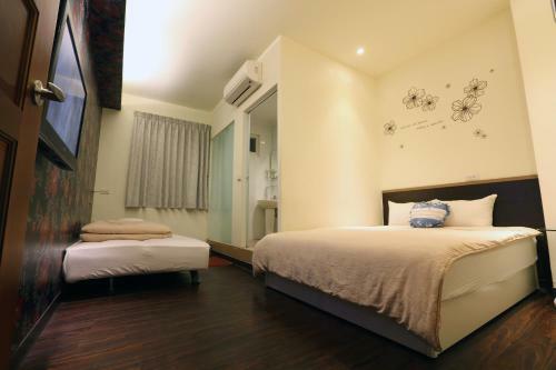 Go Go B&B