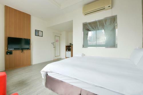 Raise Hotel