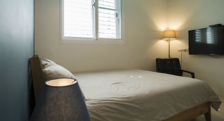 Hotel Iron St. House