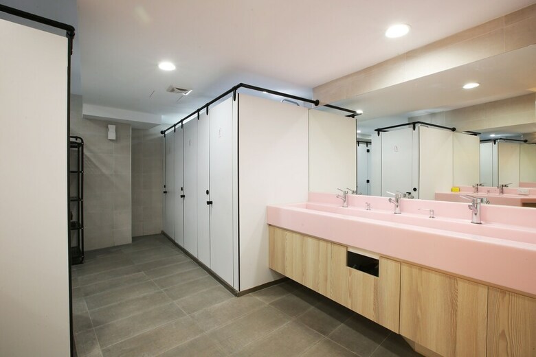 Loosha Hostel