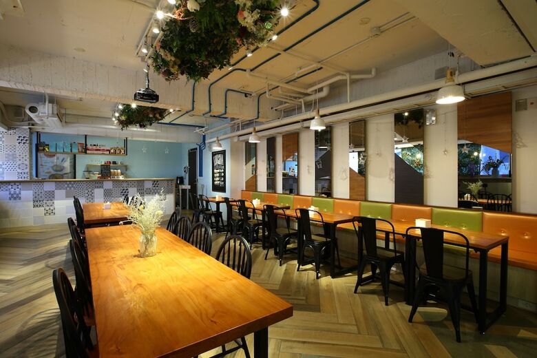 Loosha Hostel