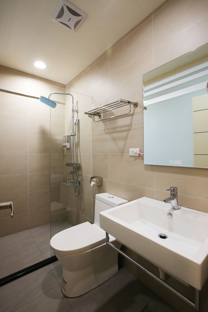 Loosha Hostel