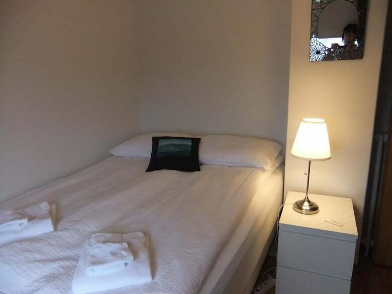Bed & Breakfast Akra Guesthouse