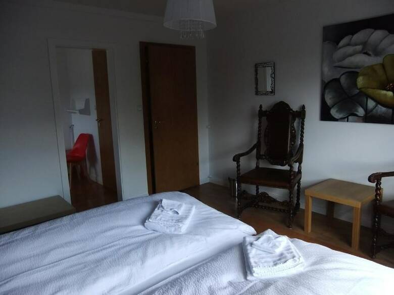 Bed & Breakfast Akra Guesthouse