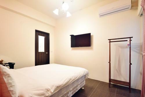 Bear Station Hotel