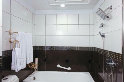 Charming City Songshan Hotel