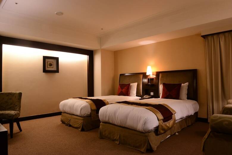 Nisus Hotel