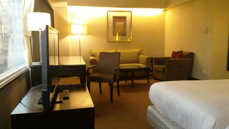 Nisus Hotel