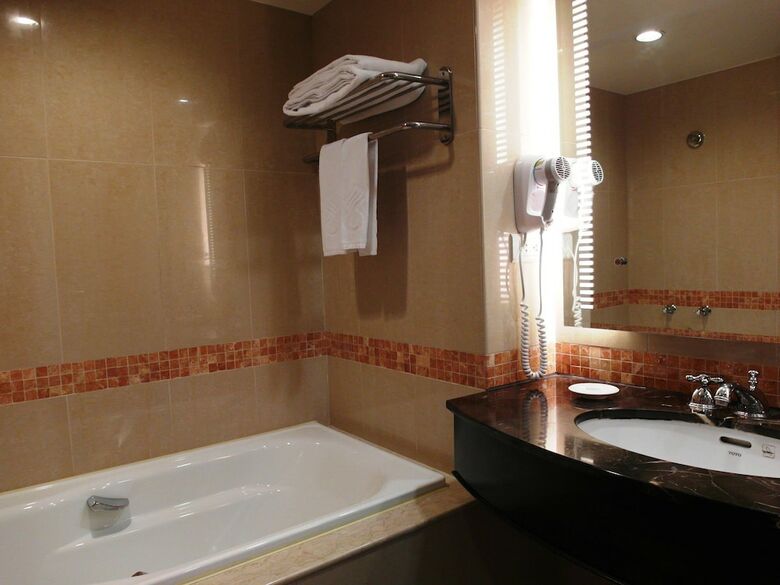 Nisus Hotel