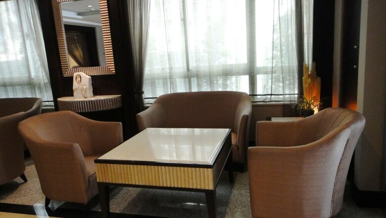Nisus Hotel
