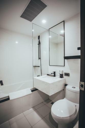 Hotel H�tel Le H�me
