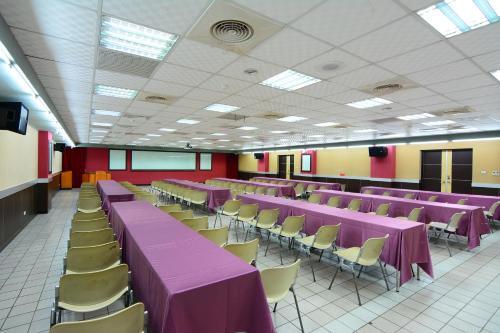 Chientan Youth Hotel