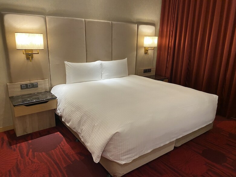 Lixin Grand Hotel