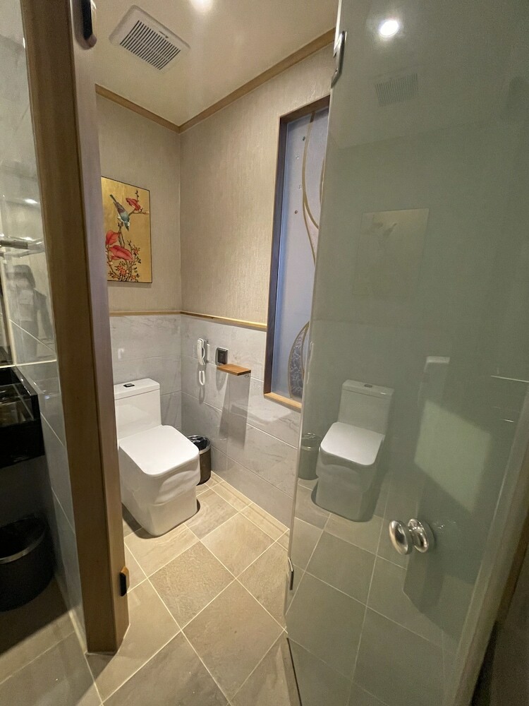 Lixin Grand Hotel