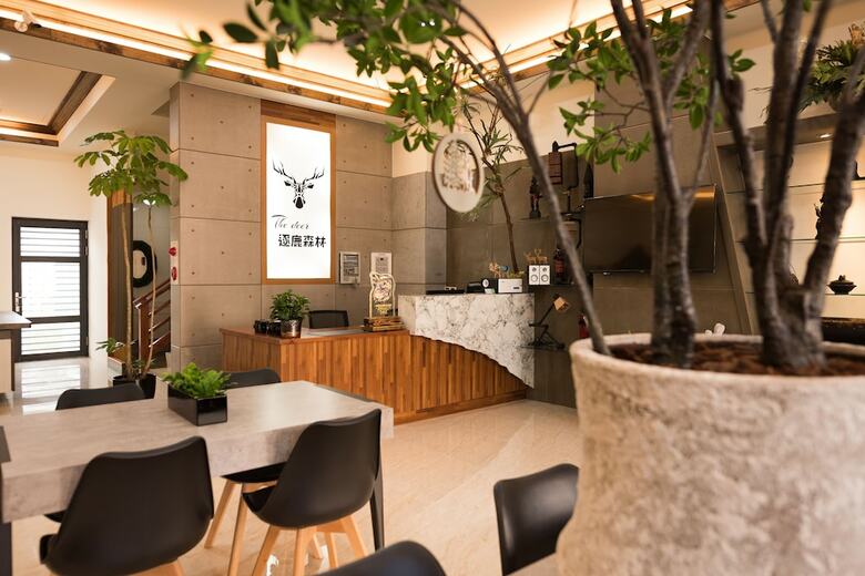 Hotel The Deer