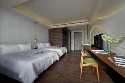 Sun Moon Lake Blue Sky Bay B&B