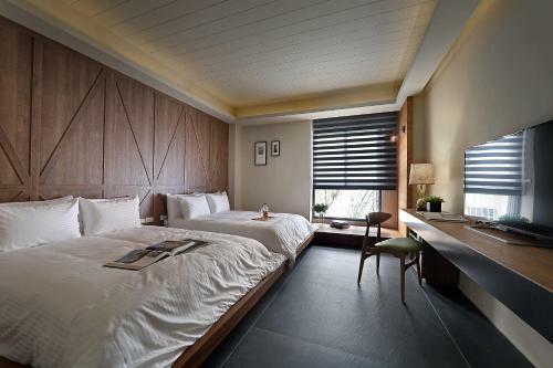 Sun Moon Lake Blue Sky Bay B&B