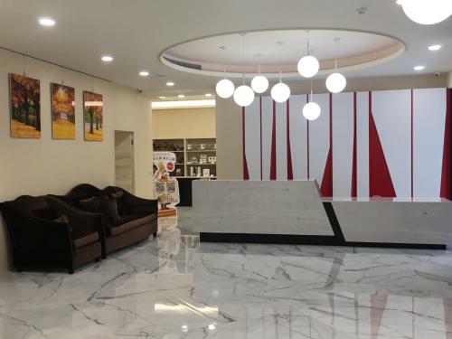 Red Hotel