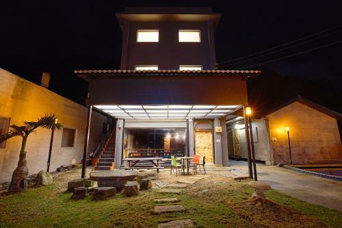 Ling Huayuan Homestay
