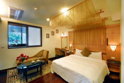 Ming Lu Holiday Hotel