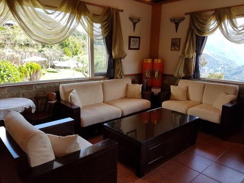 Hostal Starvilla