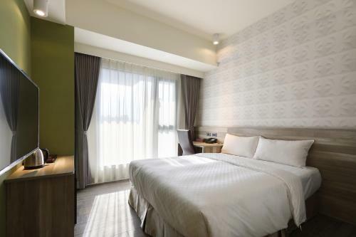 Hotel Kun Tour